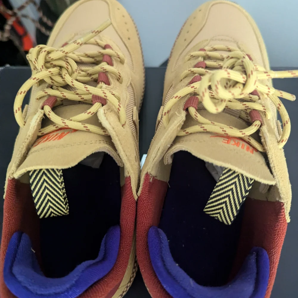 Nike Air Force 1 Wild Women Size 8.5 Brand New Wheat - Picture 6 of 10